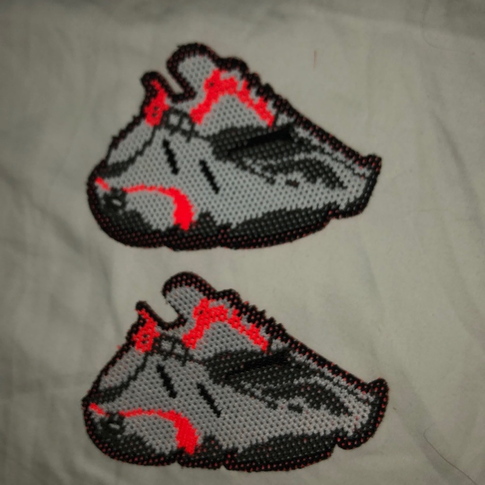 2 yeezy waverunner keychain pieces